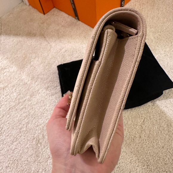 CHANEL WOC Beige Caviar GHW Bag - Picture 13 of 16